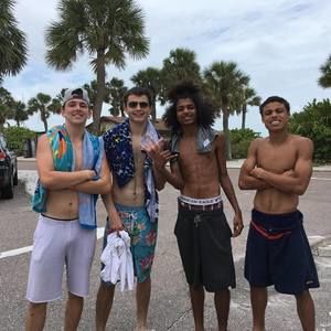 Meet your Posher, Joel